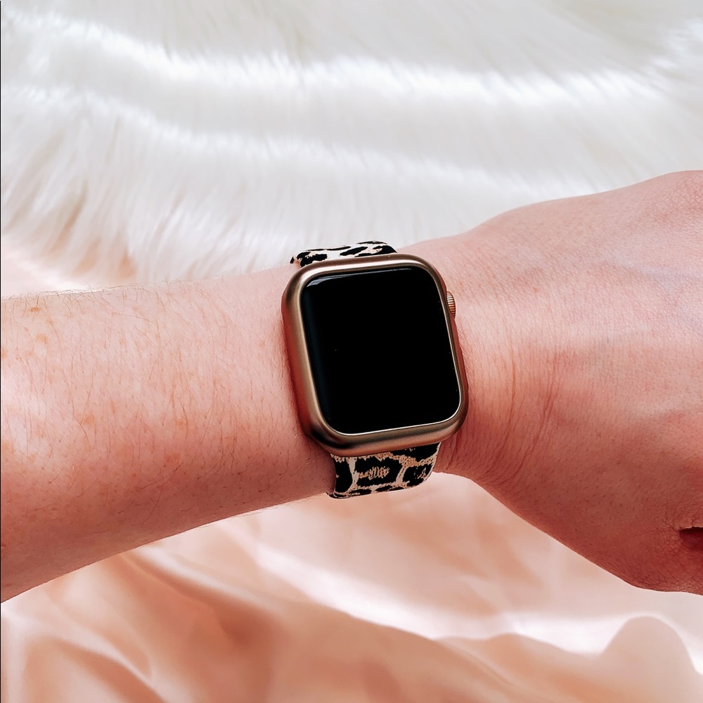 Apple Watch Band Leopard Animal Print Silicone - Picture 2 of 6